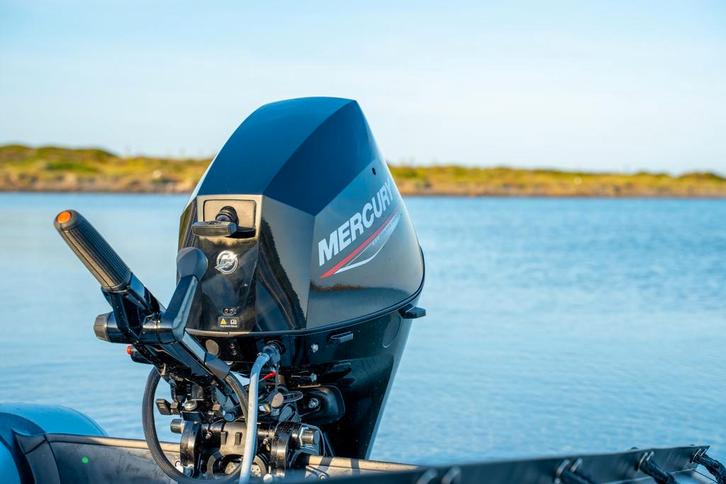 Mercury 30 pk, kortstaart met stuurknuppel. Nieuw actie!, Watersport en Boten, Buiten- en Binnenboordmotoren, Buitenboordmotor