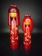 Miyashita Hajime - Beeldje, twee mooie kokeshi - 25 cm -, Antiek en Kunst