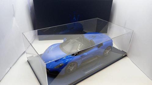 Maserati Model 1:12 - Modelauto - Maserati MC20, Hobby en Vrije tijd, Modelauto's | 1:5 tot 1:12
