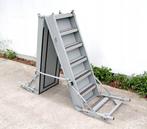 Luchtvaartplatform / ladder ontworpen voor onderhoud. -