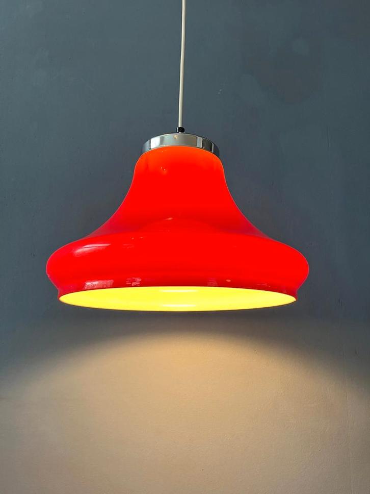 Red Space Age Plexiglass Chrome Top Pendant Lamp, Huis en Inrichting, Lampen | Hanglampen, Ophalen of Verzenden