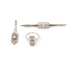 Een 14 krt. witgouden broche, ring en hanger met diamant, Sieraden, Tassen en Uiterlijk, Antieke sieraden