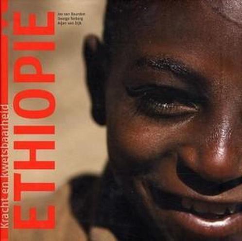 Ethiopie 9789081218719 J. van Beurden, Boeken, Kunst en Cultuur | Fotografie en Design, Gelezen, Verzenden