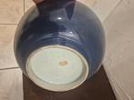 Grote kom van Chinese porselein XVIIIe eeuw, blauw poeder