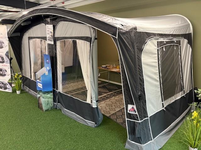 Dorema Octavia AIR maat 10 SHOWMODEL, Caravans en Kamperen, Voortenten en Luifels, Nieuw, Dorema, Ophalen of Verzenden