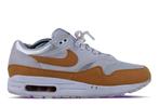 Nike Air Max 1 By You Honey • 44, Kleding | Heren, Schoenen, Ophalen of Verzenden, Nieuw, Nike, Sneakers of Gympen