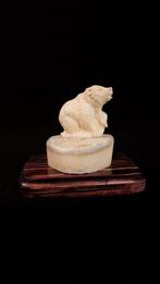 Hand-carved Woolly Mammoth Tusk Figurine Slagtand -, Nieuw