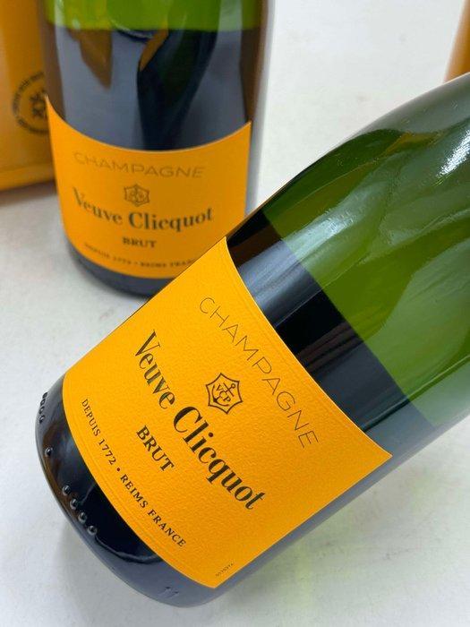 Veuve Clicquot, Edition Glacière Brut - Champagne Brut - 2, Verzamelen, Wijnen