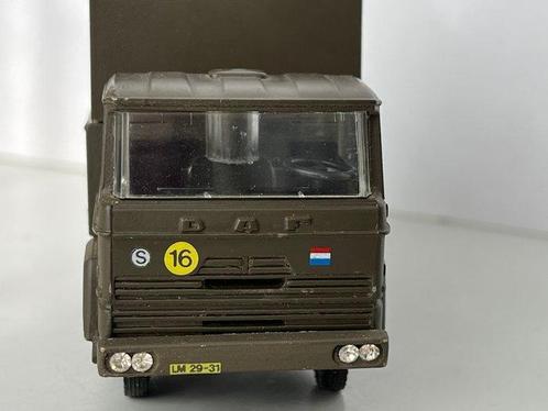 Lion Toys 1:50 - Model vrachtwagen - DAF F2000 Militaire, Hobby en Vrije tijd, Modelauto's | 1:5 tot 1:12