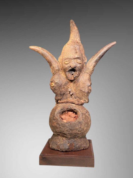 Fetiche fon en hout en merk van libatie uit Benin. - beeldje, Antiek en Kunst, Kunst | Niet-Westerse kunst