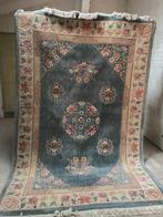 Vloerkleed - 276 cm - 183 cm, Nieuw