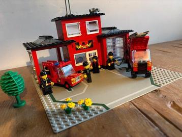 Lego Set - 6382 - Classic Town - Brandweerkazerne beschikbaar voor biedingen