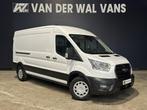 Ford Transit 2.0 TDCI 131pk L2H2 Euro6 Airco | Camera | Navi, Auto's, Gebruikt, Wit, Leder, Dealer onderhouden