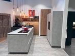 Nolte Showroom keuken Grijs/Hout greeploos incl. apparaten, Overige typen, Nieuw, Kunststof, Met kookeiland