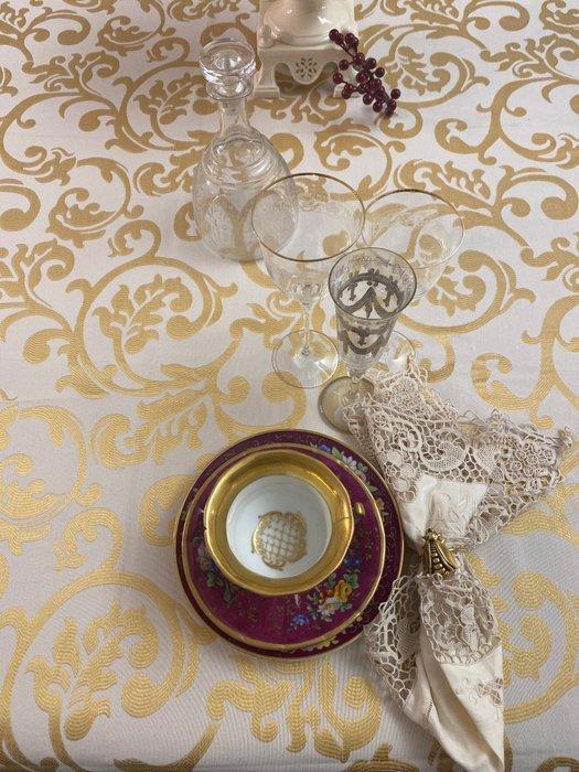 san leucio - Kostbaar tafelkleed met geborduurde takken met, Antiek en Kunst, Antiek | Kleden en Textiel