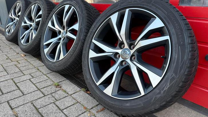 18 en 19 en 20 Volvo winterbanden V60 XC40 XC60 XC90, Auto-onderdelen, Banden en Velgen, Winterbanden, Gebruikt, Banden en Velgen