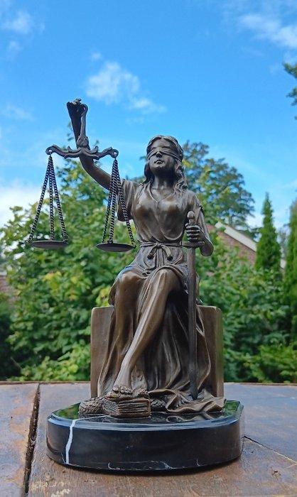 naar mayer - sculptuur, Godin van gerechtigheid - 25.5 cm -, Antiek en Kunst, Kunst | Designobjecten