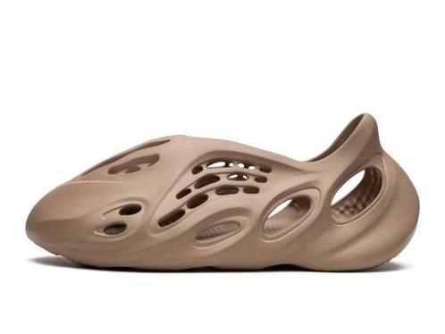Adidas Yeezy Foam Runner Clay Taupe - Maat 37 EU, Kleding | Heren, Schoenen, Ophalen of Verzenden