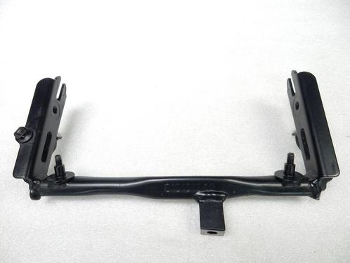 BMW F 900 R Bevestiging radiateur / 46518404540 / 8404540, Motoren, Onderdelen | BMW, Ophalen of Verzenden