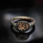 Oud-Romeins Bronzen met gegraveerde zon - Kind Ring (Zonder