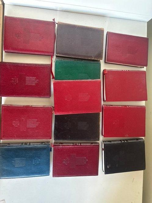 Autores varios (incluye a Dostoyevski, Gogol, Homero) -, Antiek en Kunst, Antiek | Boeken en Bijbels