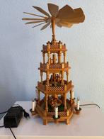 Kerststal - elektromotor - Hout - Pyramid - 4 verdiepingen, Nieuw