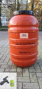 220 liter vat met draaideksel, Tuin en Terras, Regentonnen, Kunststof, Gebruikt, Met kraantje, 150 liter of meer