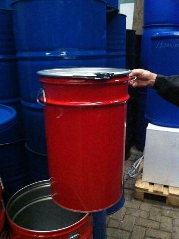 metalen prullenbakken vuinisbakken van 60 tot 200 liter beschikbaar voor biedingen
