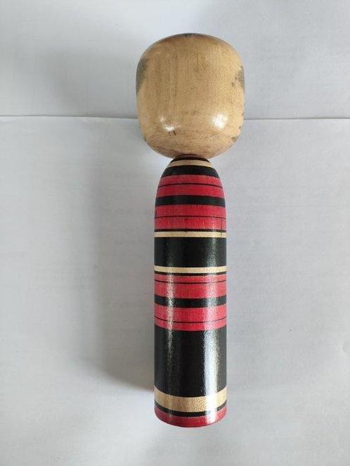 Beeldje, Japanese handmade wood carving dolls - 28 cm -, Antiek en Kunst, Curiosa en Brocante