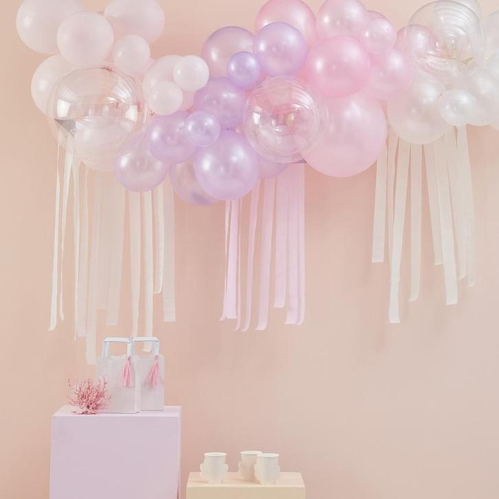 Ballonboog Set Pastel Parel & Ivoor Met Slingers, Hobby en Vrije tijd, Feestartikelen, Nieuw, Ophalen of Verzenden