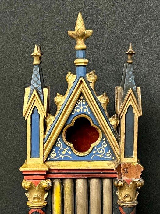 Neogothische reliekhouderkapel - Hout - 1850-1900, Antiek en Kunst, Kunst | Niet-Westerse kunst