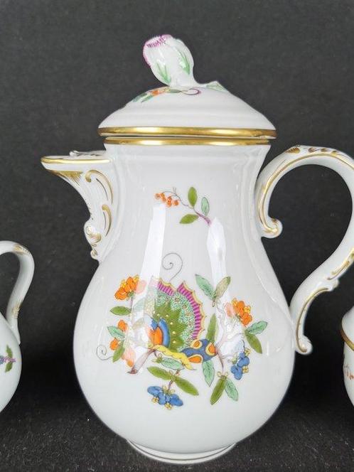 Meissen Kakiemon Farfalla orientale 1.Wahl - Koffieservies, Antiek en Kunst, Antiek | Meubels | Tafels