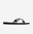 25% Nikkie  Slippers  maat 40