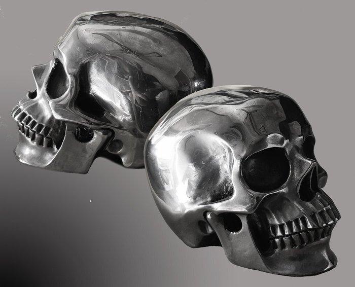 Schedel van 3, uitgehouwen en gepolijst in Tera-Hertz -, Antiek en Kunst, Curiosa en Brocante