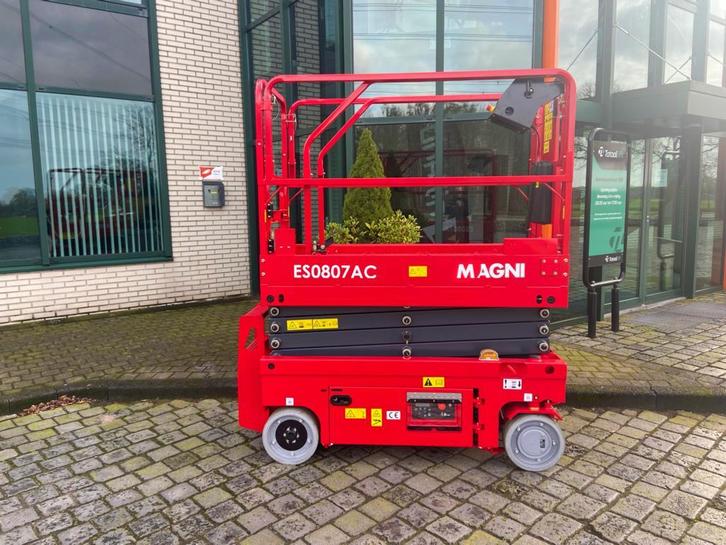 Schaarhoogwerker Magni ES0807AC | Nieuw | Elektrisch, Zakelijke goederen, Machines en Bouw | Liften, Steigers en Ladders