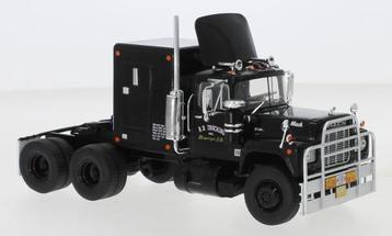 Diverse truckmodellen vanaf 29,95 per stuk van IXO 1:43 beschikbaar voor biedingen