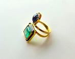 Ring - 18 karaat Geel goud - 6.67ct. tw. Smaragd - Saffier -, Sieraden, Tassen en Uiterlijk, Ringen, Nieuw