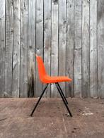 Mid Century stoelen–Space Age Design ’70s (124 op voorraad), Ophalen of Verzenden, Gebruikt, Kunststof, Stapelbaar
