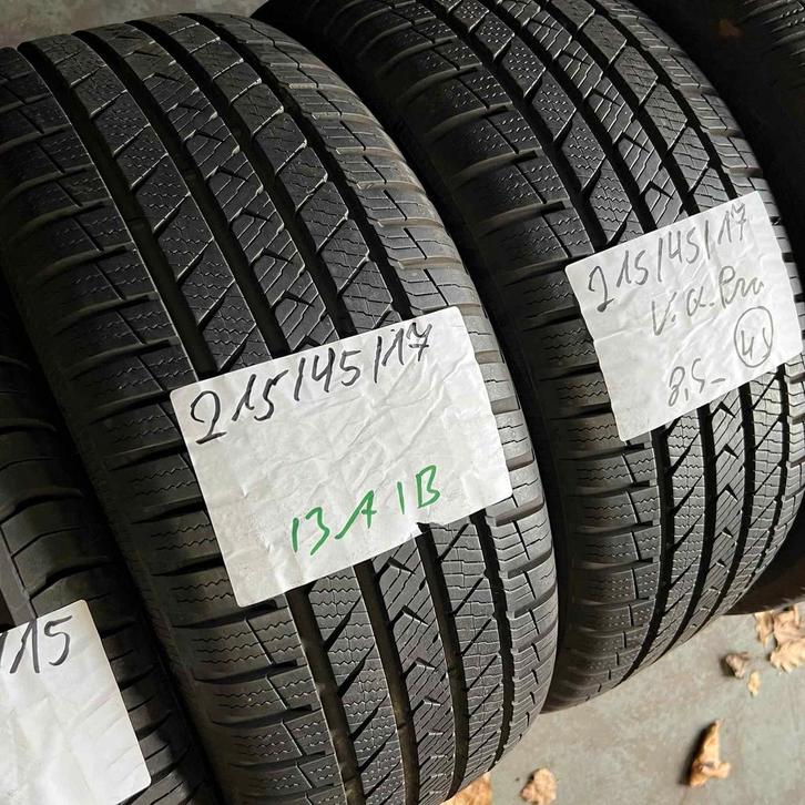 2 x Vredestein Quatrac Pro 215-45-17 4 Seizoenbanden 8,5mm, Auto-onderdelen, Banden en Velgen, 17 inch, All Season, 215 mm, Personenwagen