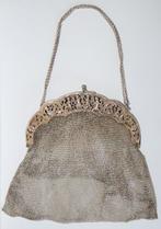 - Zilver, textiel, geborduurd Beugeltas - 24 cm, Antiek en Kunst