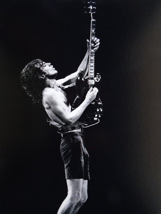 Peter Hankfield - Angus Young AC/DC, Antiek en Kunst, Kunst | Designobjecten