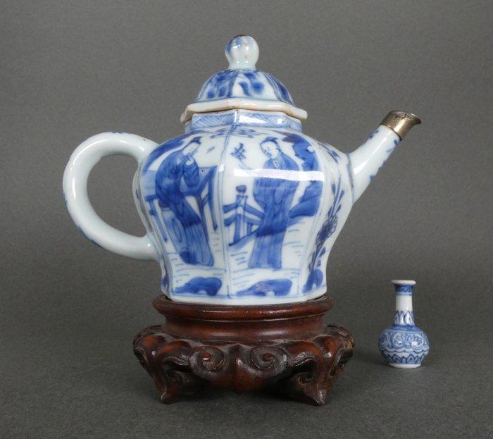 Kangxi (1662-1722) - Theepot - Dames die aan een tafel, Antiek en Kunst, Antiek | Overige Antiek