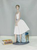 Nao by Lladró - sculptuur, Bailarina taburete - 31 cm -, Antiek en Kunst