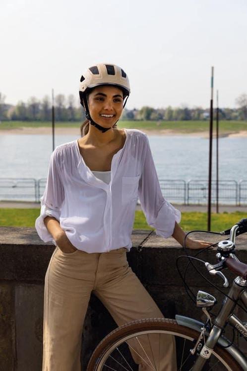 Abus Hyban 2.0 stadsfietshelm Maat M - Glacier Blue, Fietsen en Brommers, Fietsaccessoires | Fietshelmen, Nieuw, Ophalen of Verzenden