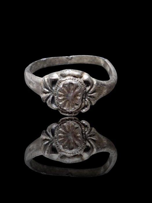 Middeleeuwen, kruisvaardersperiode Zilver, Rare Solar Seal, Antiek en Kunst, Antiek | Overige Antiek