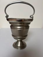 Geïnspireerd door de antieke stijl Wijwatervat - 1850-1900 -, Antiek en Kunst