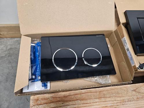Geberit Omega20 bedieningsplaat - 2-toets spoeling - rond -, Doe-het-zelf en Verbouw, Sanitair, Bad, Nieuw, Chroom, Ophalen of Verzenden