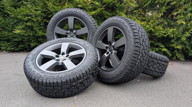 Set van 5 originele 20 Inch Defender velgen met ATR banden, Auto-onderdelen, Banden en Velgen, 20 inch, All Season, 275 mm, Terreinwagen