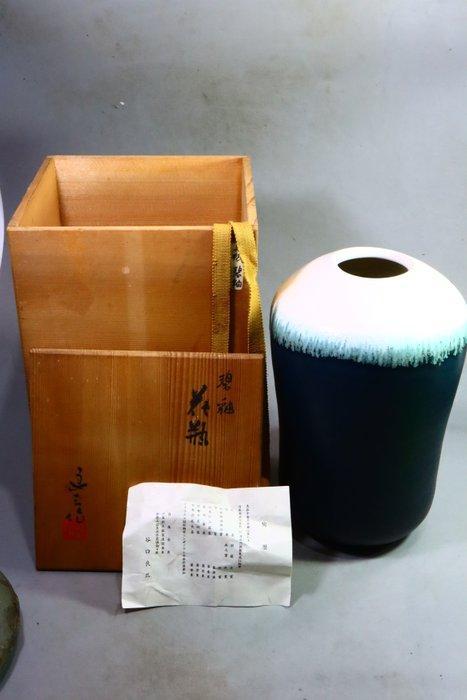 Aardewerk - Ryozo Taniguchi - Blauwe vaas bedekt met, Antiek en Kunst, Antiek | Overige Antiek