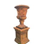 Bloempot met engelen – 145 cm – oxide op sokkel – steen, Tuin en Terras, Ophalen of Verzenden, Nieuw